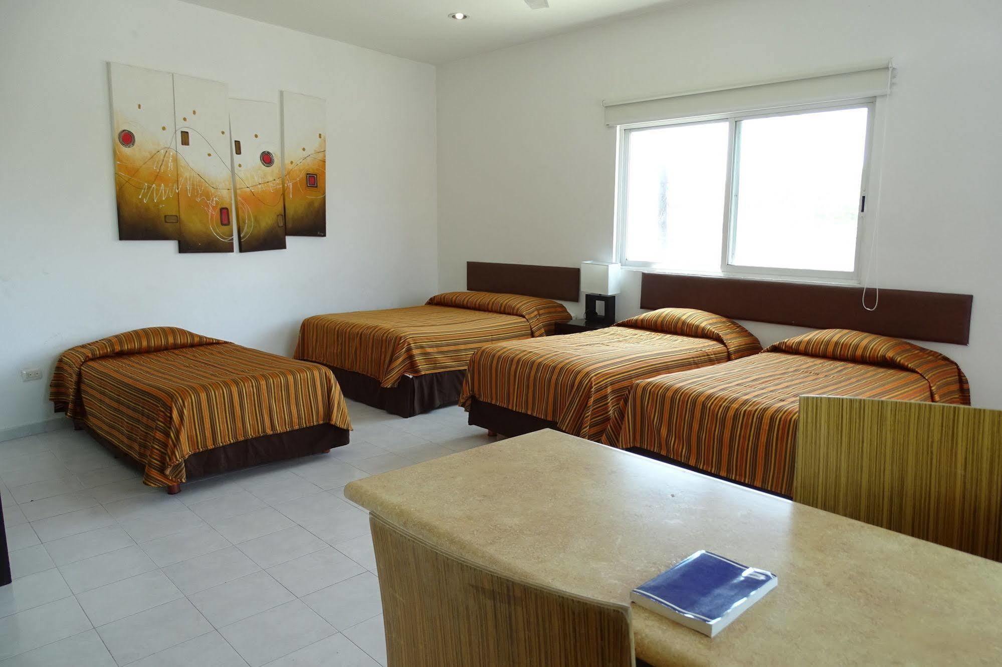 Aparthotel Siete 32 Mérida Exterior photo