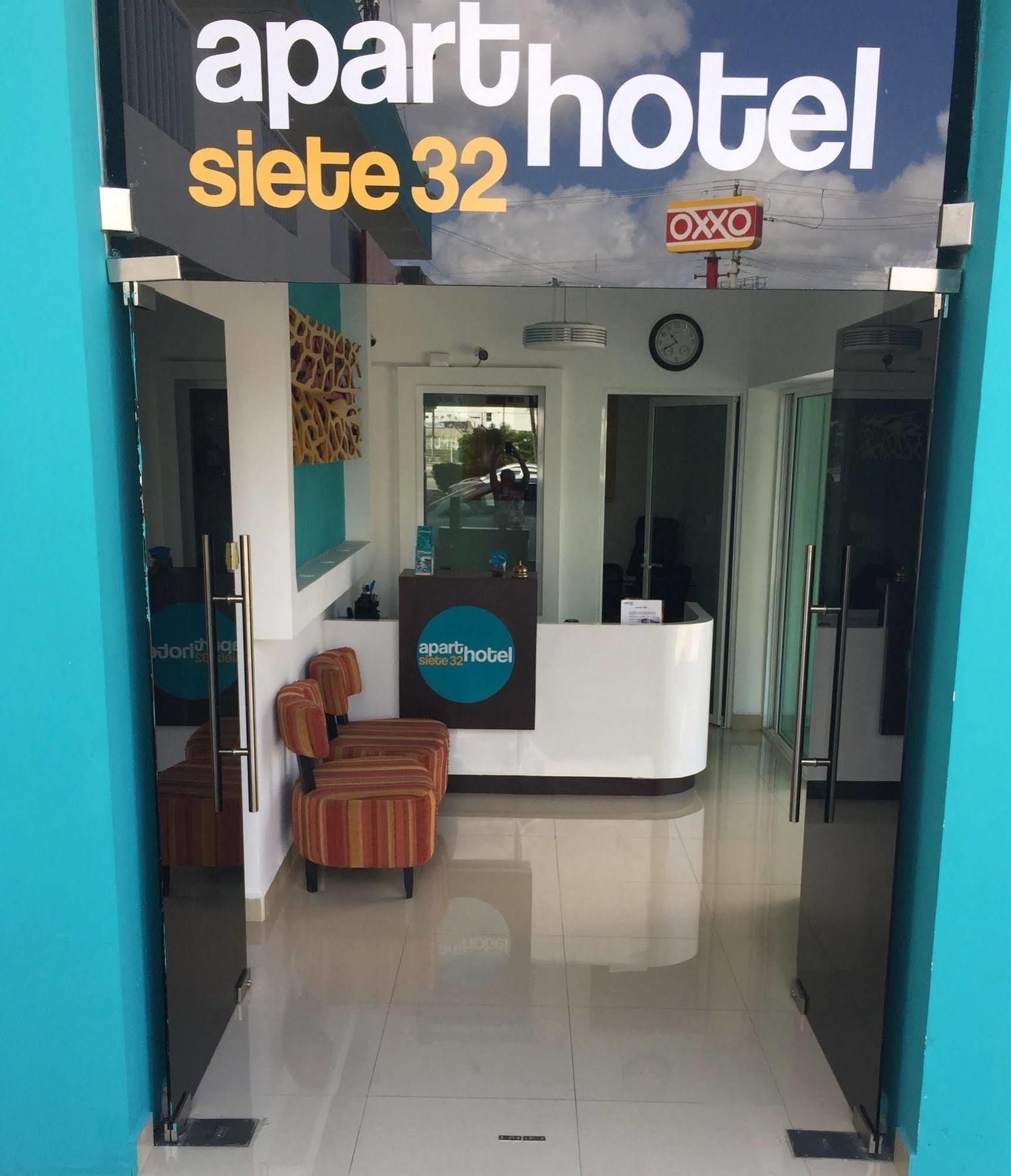 Aparthotel Siete 32 Mérida Exterior photo